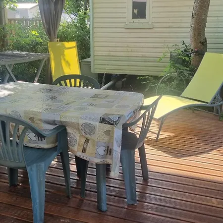 Campsite Mobil 4 Personnes Sur 3 Etoiles A 150m De La Saint-Pierre-d'Oleron